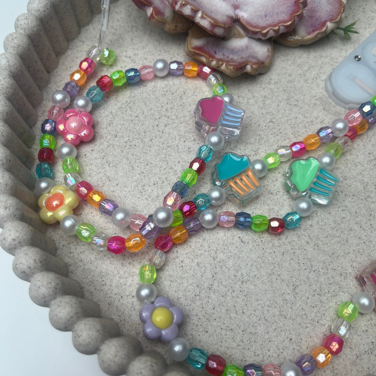 Handgemachte Perlenkette mit LED-Lichterkette