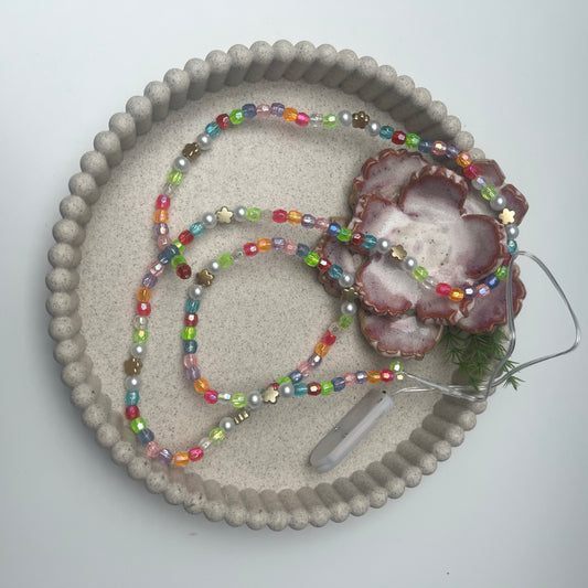 Handgemachte Perlenkette mit LED-Lichterkette