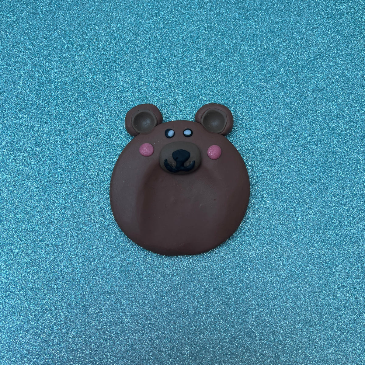 Polymer Clay Bär Worry Stone – Draufsicht